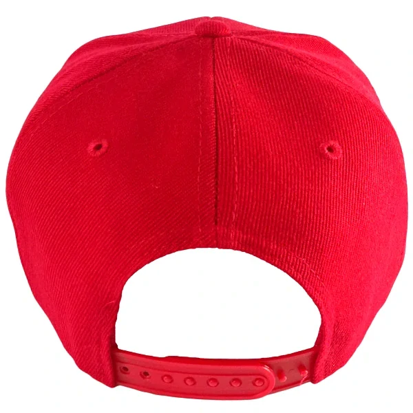 Kšiltovka s rovným kšiltem a výšivkou Street69