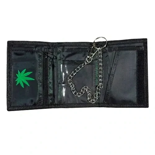 Peněženka Tráva zelená s řetízkem a karabinou