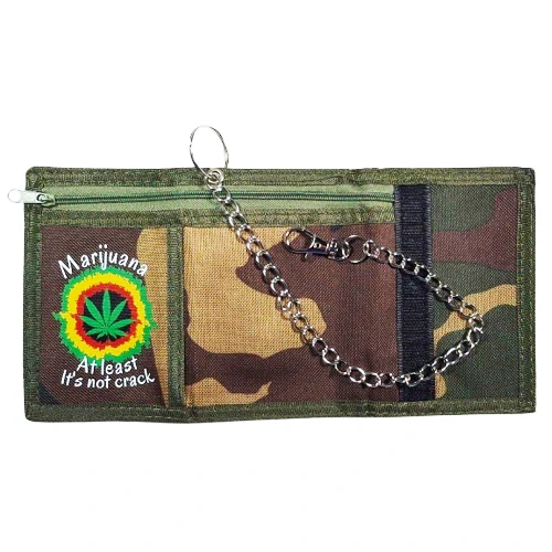 Dárek pro huliče - maskáčová peněženka Marijuana